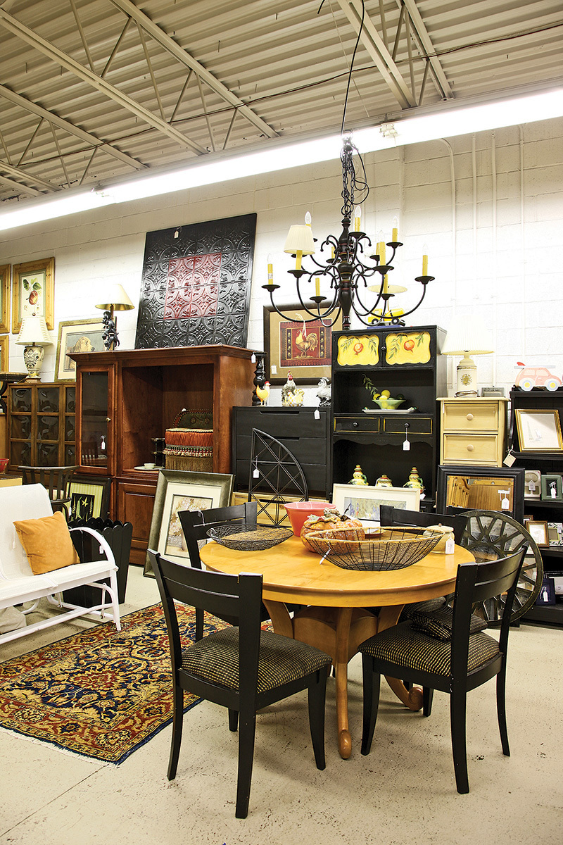 Top 10 Best Furniture Consignment Stores near Davenport, FL