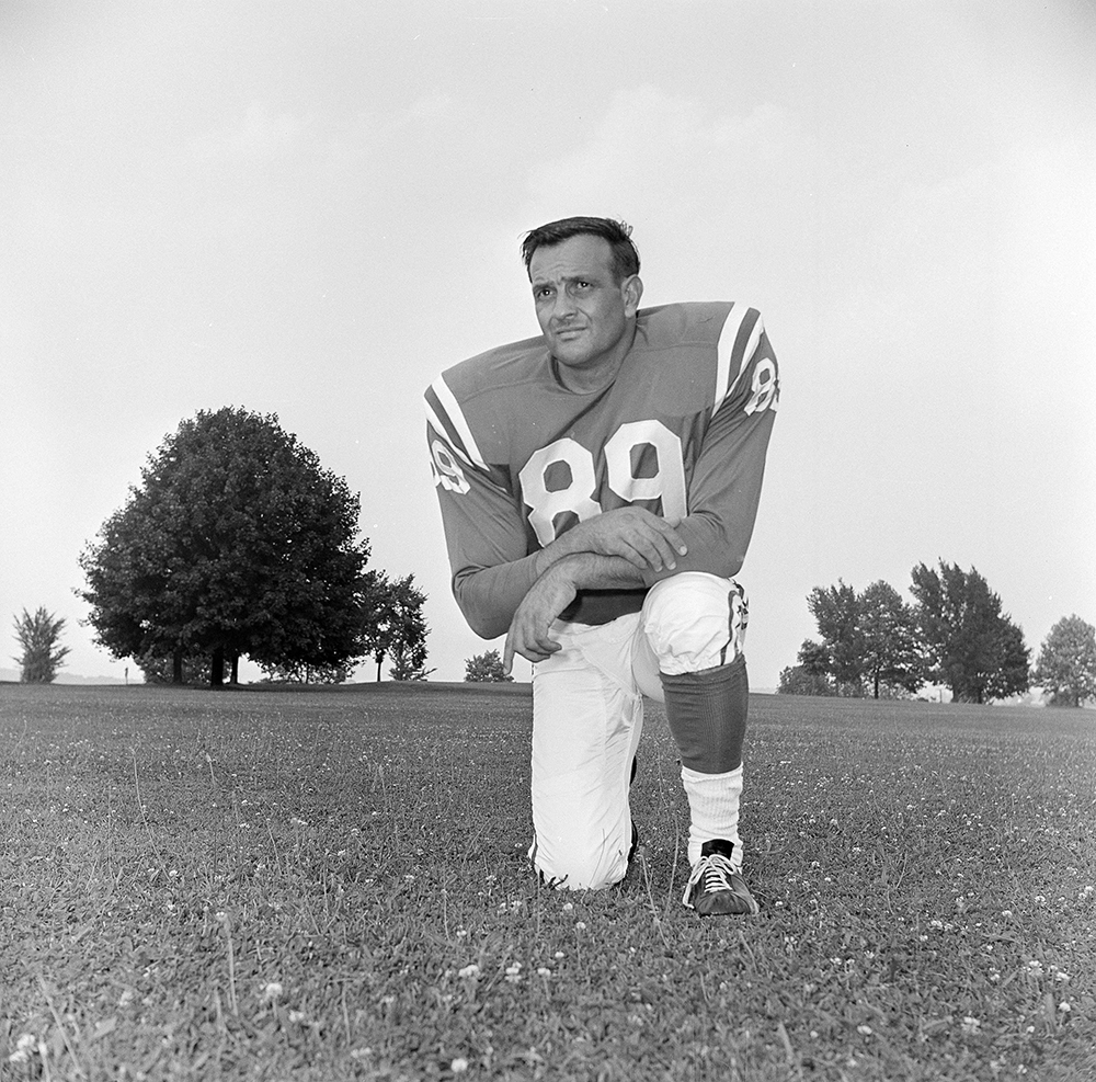 Gino Marchetti, Baltimore Colts legend and Pro Football Hall of Famer, dies  at 93