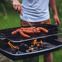 Man Bbq Hot Dogs 750X500